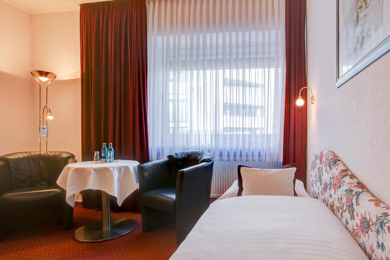 Ina Hotel Consul Kiel Exterior foto